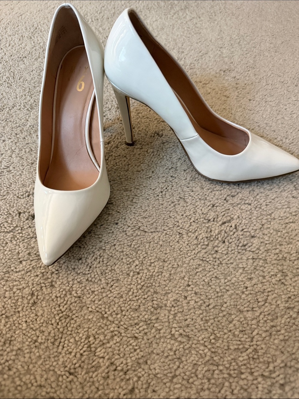 ALL five Pointed-Toe Pumps - Picture 10 of 11